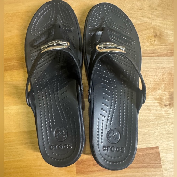 CROCS Black Flip-Flops with Silver Details - Picture 1 of 5